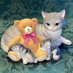 Like New Lenox "Cuddle Up" Cat Figurine